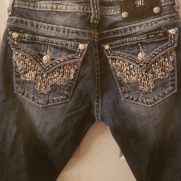 Jeans - Picture 4 of 5